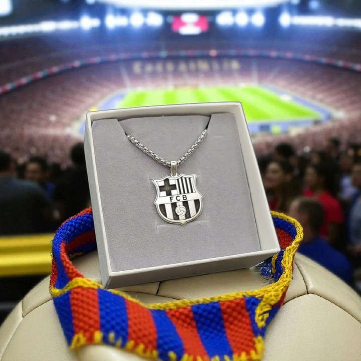 Zawieszka srebrna FCB
