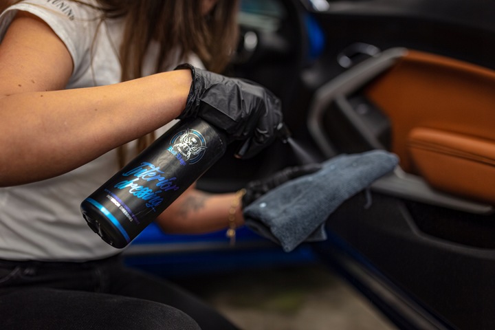 RR Customs BadBoys Interior Dressing Boys 500ml Dressing do plastików