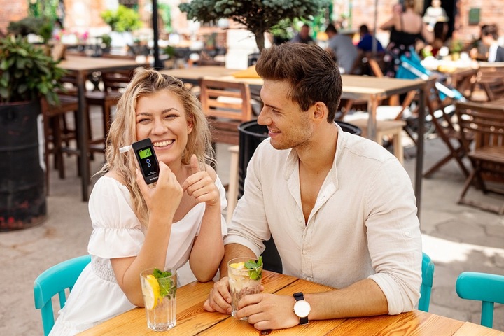 Alkomat AlcoFind Elite + kalibracje + pokrowiec