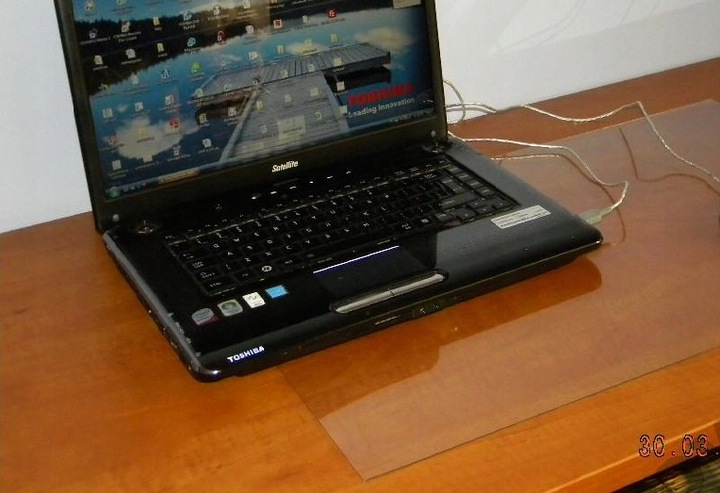 MATA PODKŁADKA NA BIURKO PRZEŹROCZYSTA 50X70 cm PC