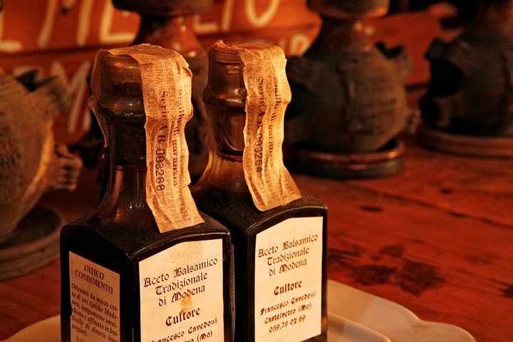 Roczny OCET BALSAMICZNY Modena IGP Sigillo Rosso