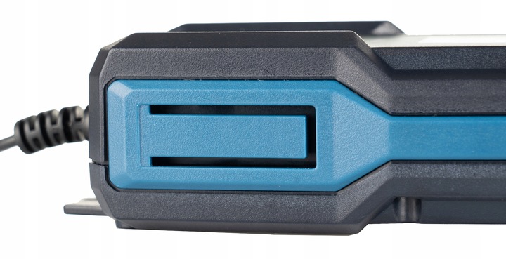 ŁADOWARKA PROSTOWNIK AKUMULATORA MIKROPROCESOROWY 6/12V 1.2-120Ah AGM ŻEL