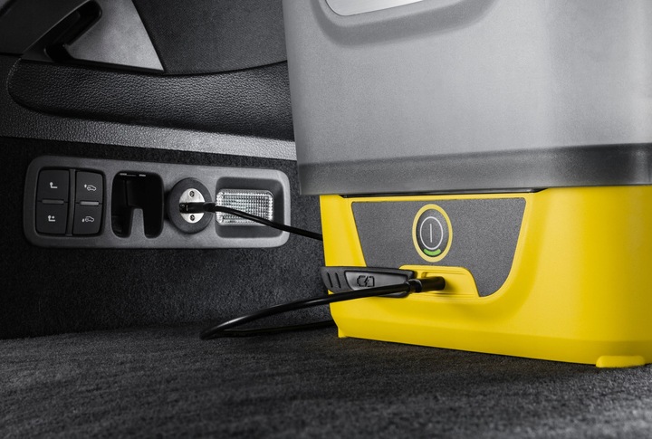 Przenośna myjka ciśnieniowa akumulatorowa Karcher OC 4