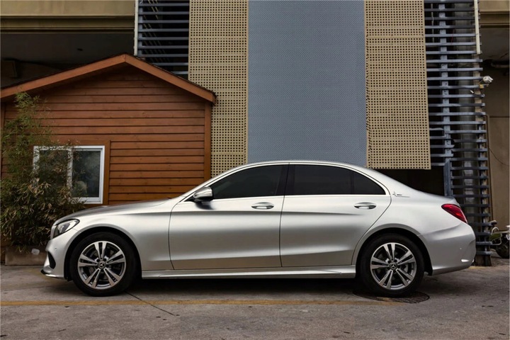 FOLIA OKLEINA SAMOCHODOWA SREBRNY POŁYSK 1,23x3M