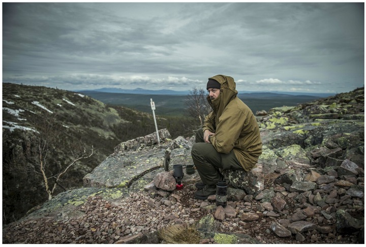 CZAPKA ZIMOWA WANDERER WEŁNA MERINO NA ZIMĘ BUSHCRAFT HELIKON CZARNA