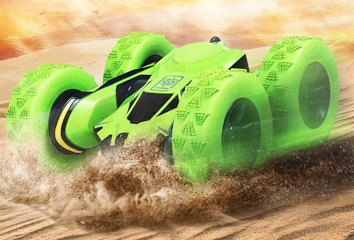 AUTO AKROBATA ZDALNIE STEROWANY SAMOCHÓD + PILOT 2,4 GHz AKUMULATOR 700mAh