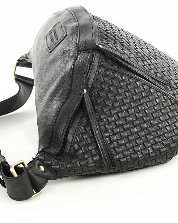 Torebka SKÓRZANA duża nerka PÓŁKSIĘŻYC listonoszka