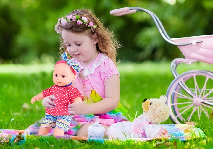 LALKA MIĘKKA INERAKTYWNA BOBAS NIEMOWLAK ZE SMOCZKIEM WYDAJE DŹWIĘKI 31 CM