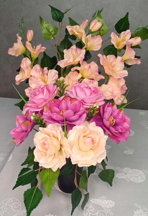 Wiązanka bukiet stroik na grób cmentarz do wazonu