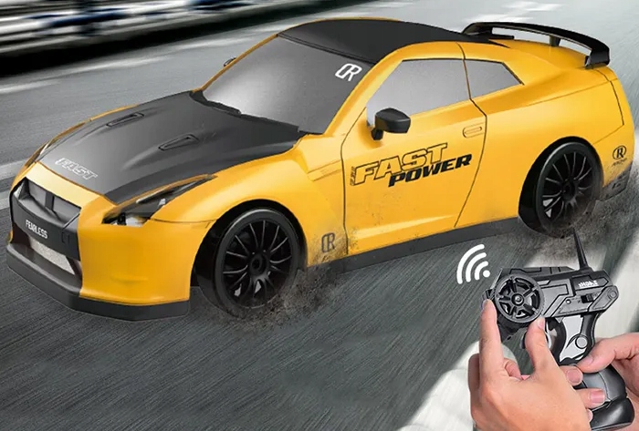 SAMOCHÓD DO DRIFTU NA PILOTA AUTO RC ZDALNIE STEROWANE 4x4 AKUMULATOR X 2