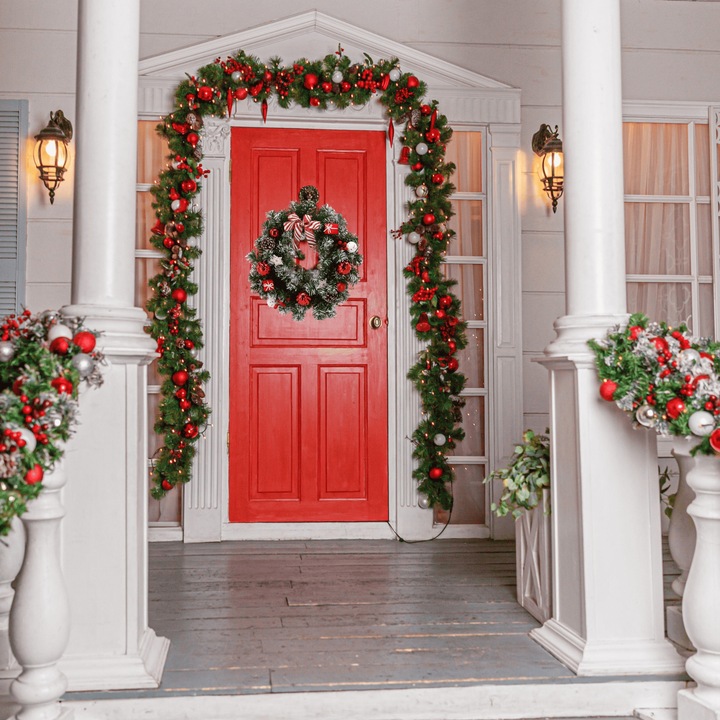 WIENIEC WIANEK STROIK ŚWIĄTECZNY 40cm czerwono biały NA DRZWI STÓŁ sztuczny