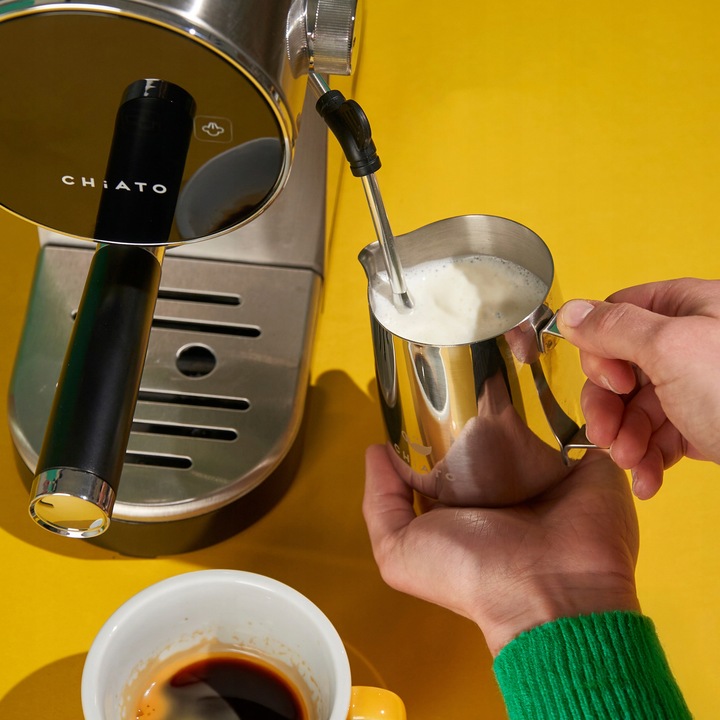 Kolbowy ekspres ciśnieniowy CHiATO Luna Style 1360 W srebrny/szary