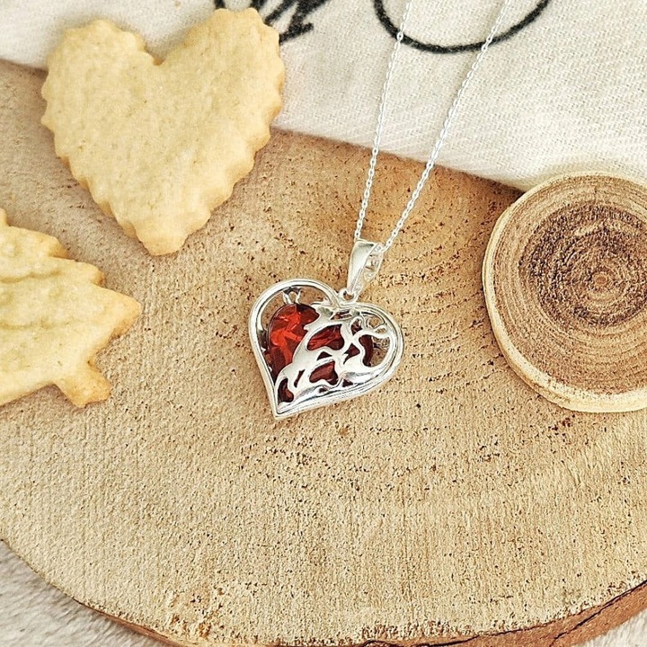 Naszyjnik Bursztynowe serce bursztyn grawer