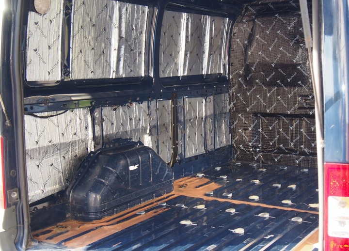 MATA WYGŁUSZAJĄCA BUTYLOWA BITUMICZNA 100x50 cm z klejem redukcja wibracji