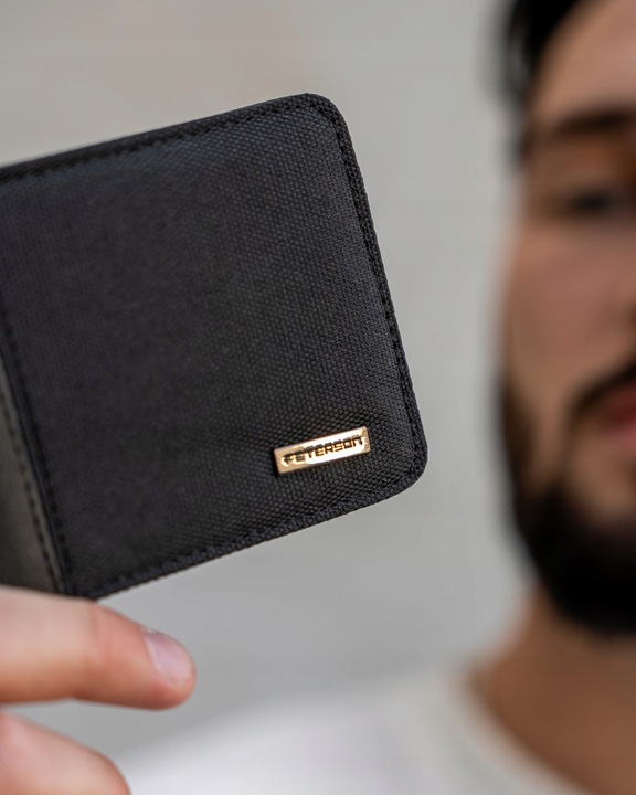 Portfel męski ze skóry eko Peterson z ochroną RFID STOP na gotówkę karty