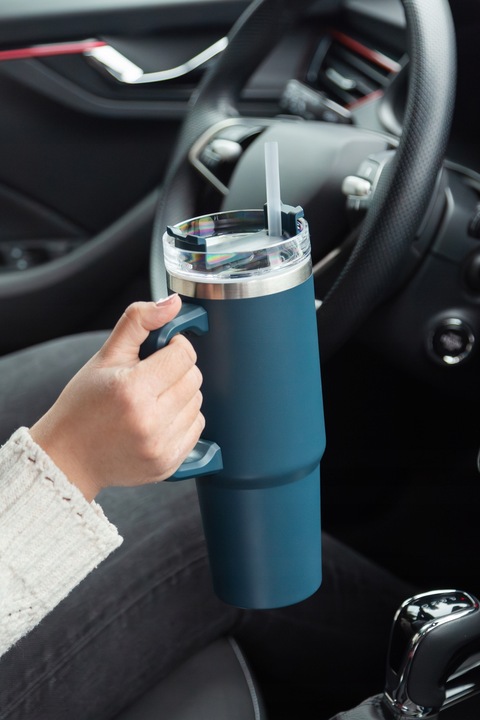 Kubek termiczny bidon butelka termiczna do samochodu ze słomką Altom 880 ml