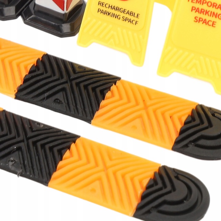 WSPINACZKA SAMOCHÓD NASTRÓJ KAWAŁEK PROGI ZWALNIAJĄCE ROŻKI ZNAKI OSTRZEGAW