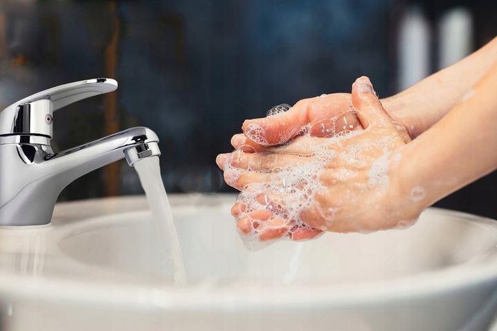 Bateria stojąca umywalkowa kran do umywalki zlewu chromowa niska nablatowa