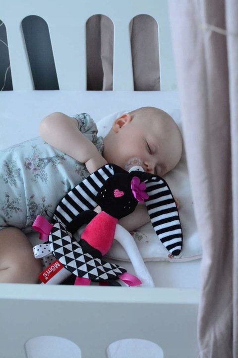 Mom's Care Przytulanka Króliczka 0m+ Hencz Toys