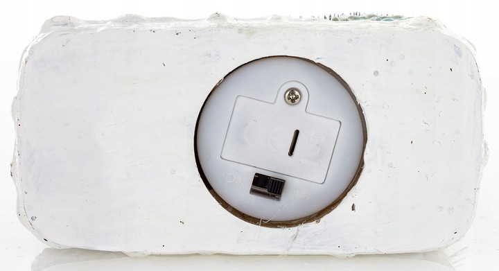 świąteczna figurka LED autko z choinką na pace światełka LED|14,5cm PREZENT