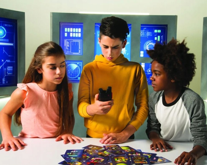 GRA INTERAKTYWNA POGROMCY ROBOTÓW MISJA SPECJALNA