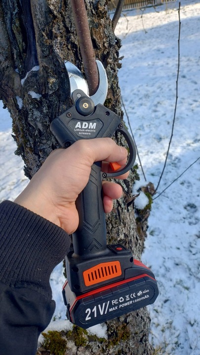 Sekator Nożyce Akumulatorowe Elektryczne Ogrodnicze 2 Baterie 21V Zestaw