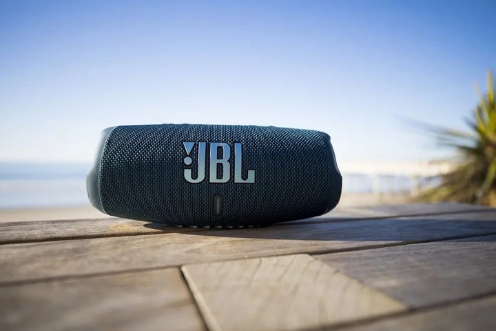 Głośnik przenośny JBL Charge 5 niebieski