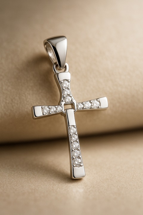 Srebrny Krzyżyk Męski Vin Diesel z Cyrkoniami pr 925 Grawer Gratis