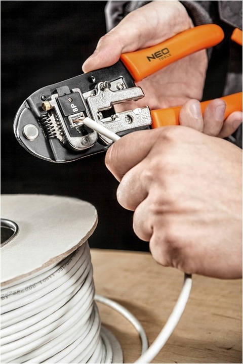 NEO 01-501 Szczypce do końc.tele.z 3 głowic. 4P 6P