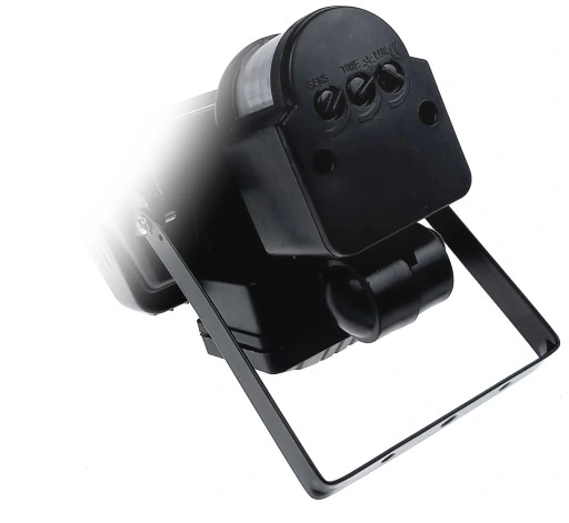 Lampa zewnętrzna z czujnikiem ruchu hermetyczna halogenowa ogrodowa ścienna