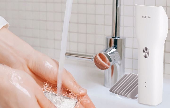 MASZYNKA ELEKTRYCZNA DO STRZYŻENIA WŁOSÓW ENCHEN BOOST-W ZAKRES 3-21MM