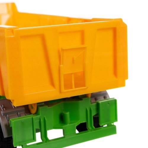 FARMA- TRAKTOR Z PRZYCZEPĄ 24711