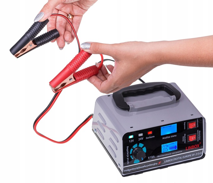 PROSTOWNIK SAMOCHODOWY DO AKUMULATORÓW 24V 12V 30A