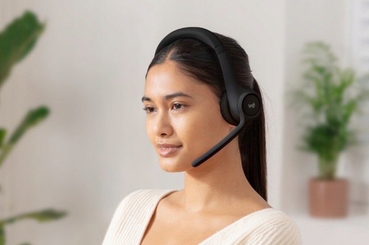 CZARNE SŁUCHAWKI NAUSZNE Bezprzewodowe LOGITECH Zone 300 Bluetooth