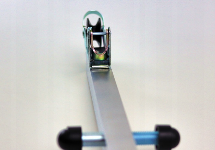 Prowadnica kotwicy z blokadą do pontonu lub łodzi