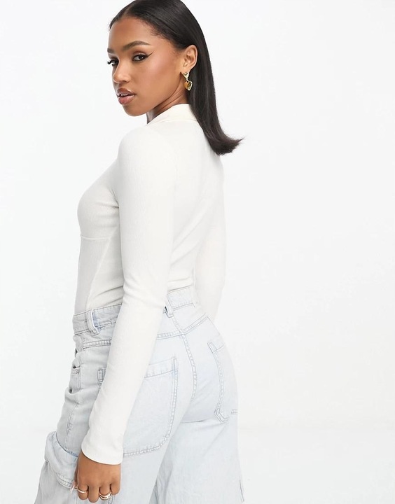 MISS SELFRIDGE DOPASOWANE BIAŁE BODY PRĄŻKI KOŁNIERZ 6EZ NH2__L