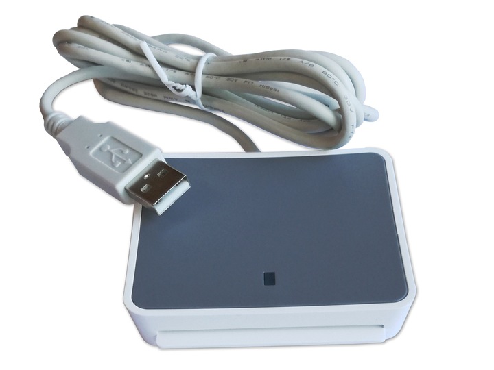 Czytnik kart kierowców G2v2 i program TachoBit