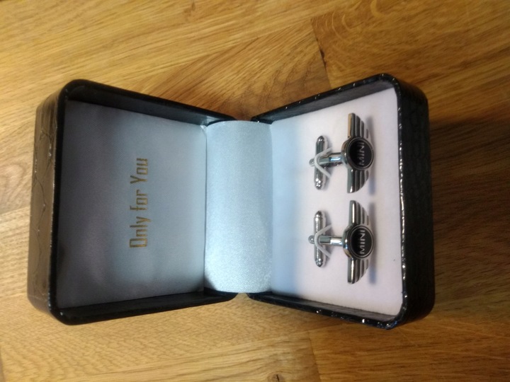 Exciting spinki do mankietów koszuli Mini Morris