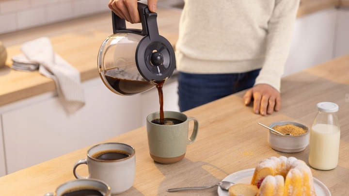 Ekspres przelewowy Bosch MyMoment TKA2M114 1,4l Blokada kapania Czerwony