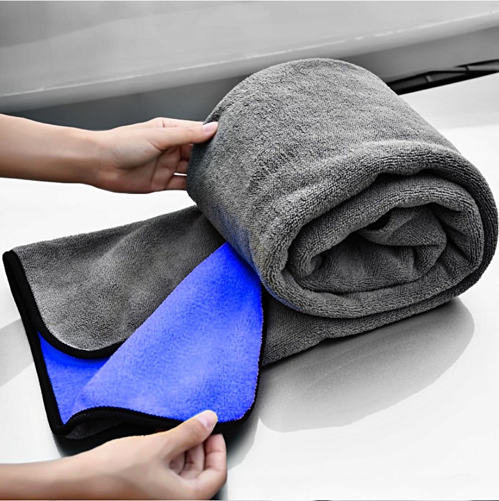PUSZYSTY RĘCZNIK DO OSUSZANIA AUTA LAKIERU 90x60 Z MIKROFIBRY GRUBY CHŁONNY