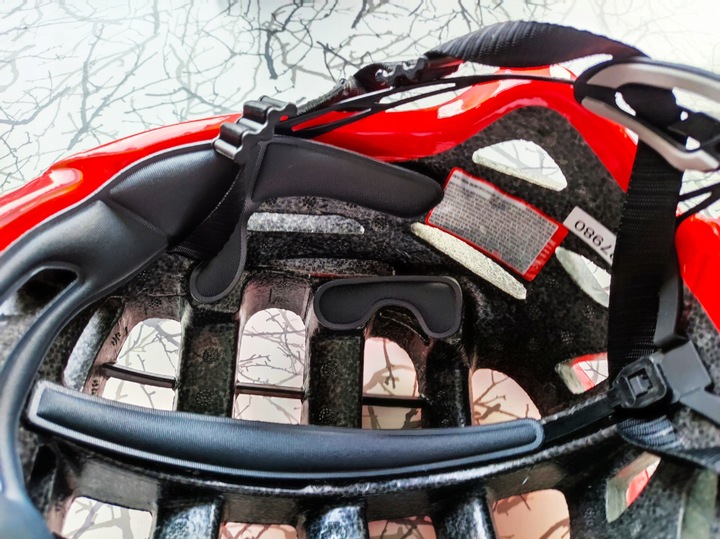 Kask Suomy First Gun RED r. L 59-62 Smart Strap