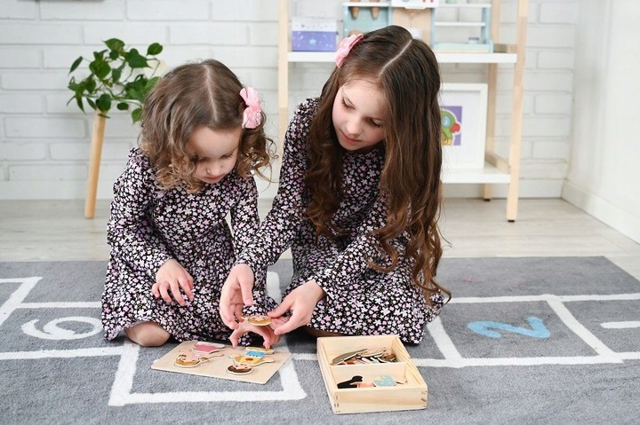 Drewniane klocki magnetyczne dla dzieci Ubieranka Adamtoys sklep zabawki