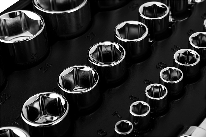 NEO TOOLS Klucze Nasadowe 110 el. 1/4" 1/2" Zestaw Narzędzi Walizka