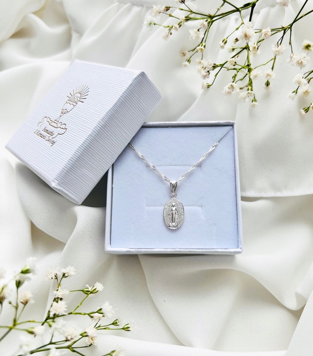 Medalik komunijny Matka Boska Cudowna srebro 925 40cm na Komunię na Chrzest