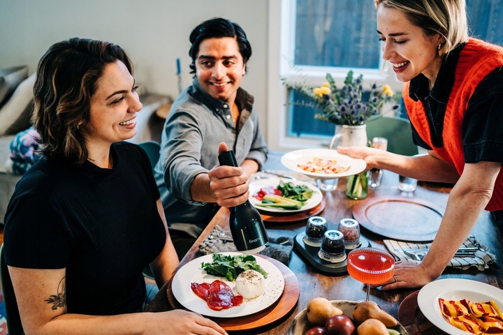 MŁYNEK ELEKTRYCZNY PIEPRZU SOLI PRZYPRAW FINAMILL