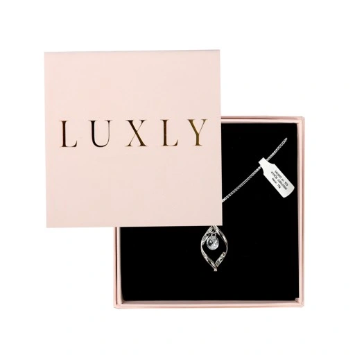 NASZYJNIK DAMSKI SREBRNY 925 SWAROVSKI DLA KOBIETY Z KRYSZTAŁEM Z GRAWEREM