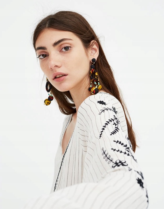 PULL & BEAR KREMOWY KOMBINEZON PASKI HAFTY (M)