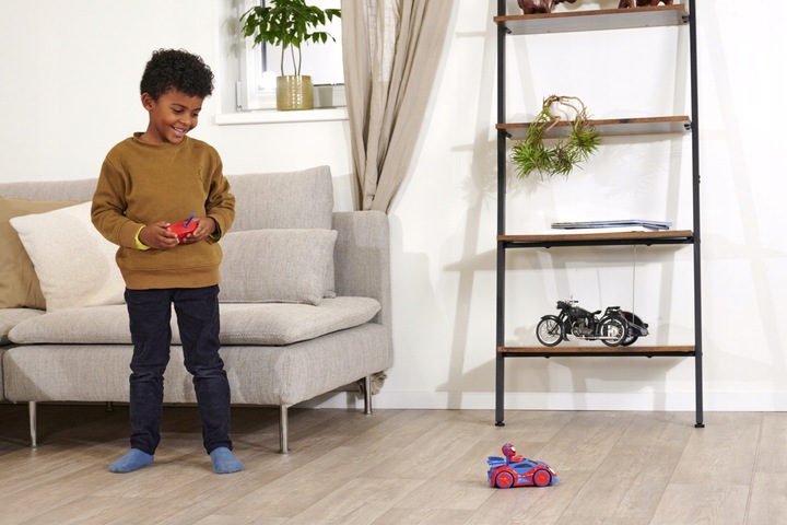 SPIDERMAN ZDALNIE STEROWANY POJAZD SPIDEY'A WEB CRAWLER RC + PILOT DISNEY