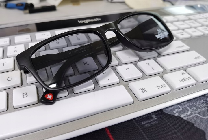 OKULARY PRZECIWSŁONECZNE KOREKCYJNE PLUSY OPRAWKI