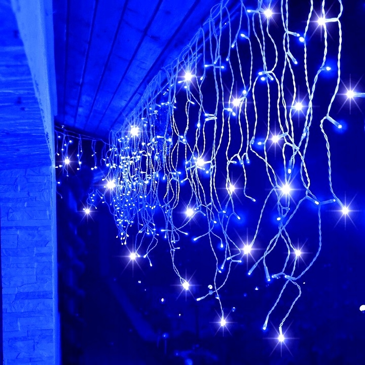 Lampki choinkowe Sople 500 LED NIEBIESKIE +FLASH ISKRA sople 500 lampek